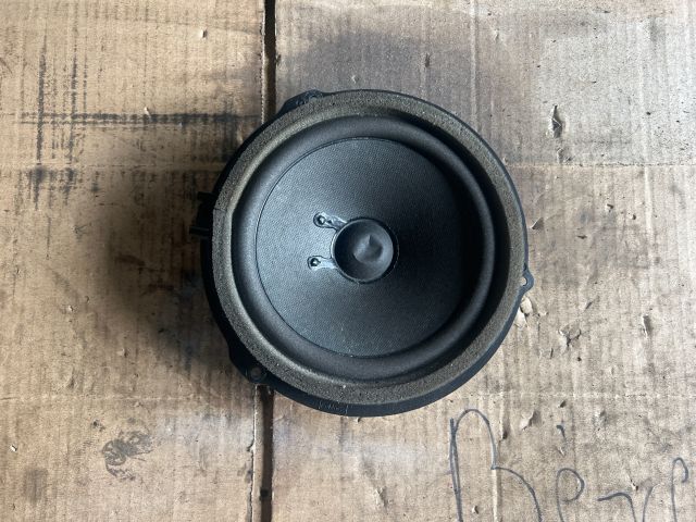 bontott FORD FOCUS III Jobb első Hangszóró