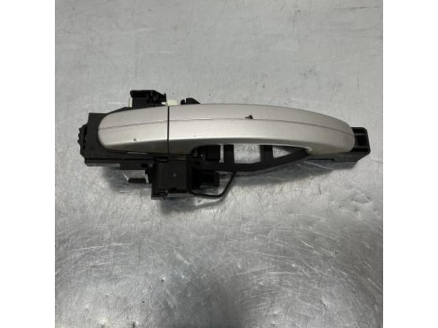 bontott FORD FOCUS III Jobb első Külső Kilincs