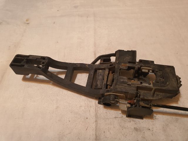 bontott FORD FOCUS III Jobb első Külső Kilincsfészek