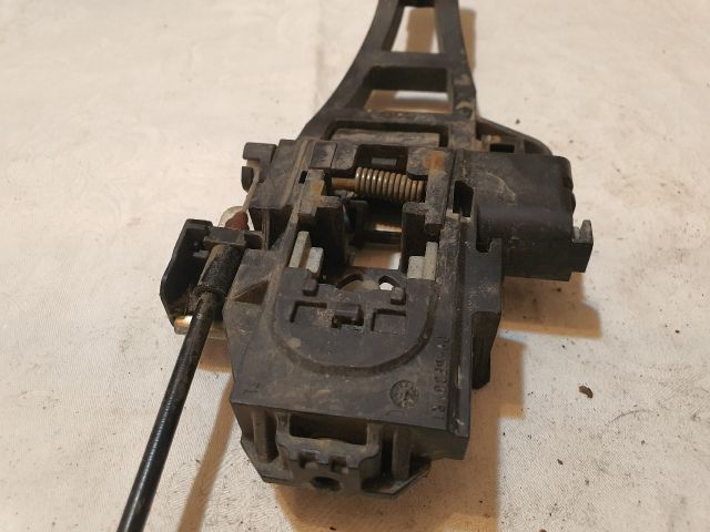 bontott FORD FOCUS III Jobb első Külső Kilincsfészek