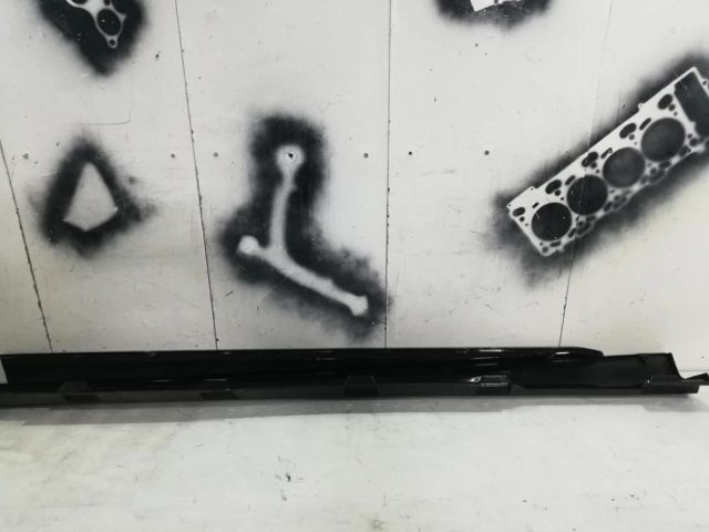 bontott FORD FOCUS III Jobb első Küszöb Díszléc