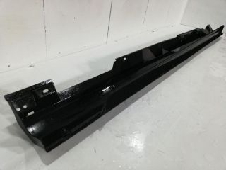 bontott FORD FOCUS III Jobb első Küszöb Díszléc