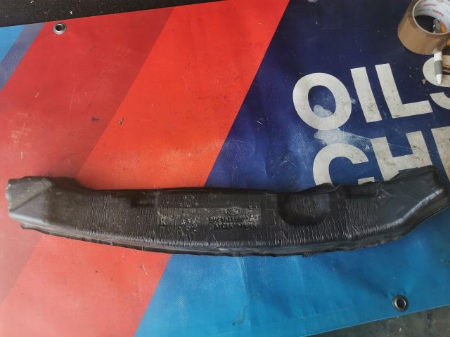 bontott FORD FOCUS III Jobb első Sárvédő Zajszigetelés