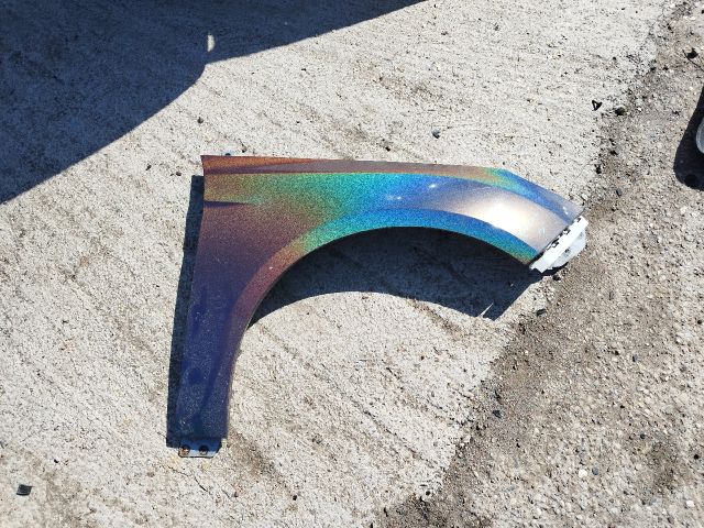 bontott FORD FOCUS III Jobb első Sárvédő