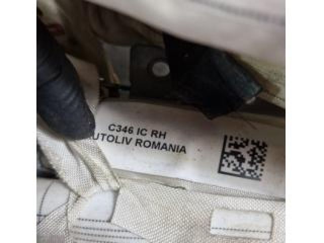 bontott FORD FOCUS III Jobb Fejlégzsák