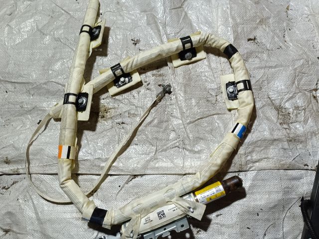 bontott FORD FOCUS III Jobb Függönylégzsák és Oldallégzsák