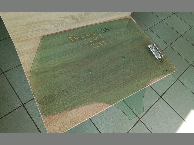 bontott FORD FOCUS III Jobb hátsó Ablak