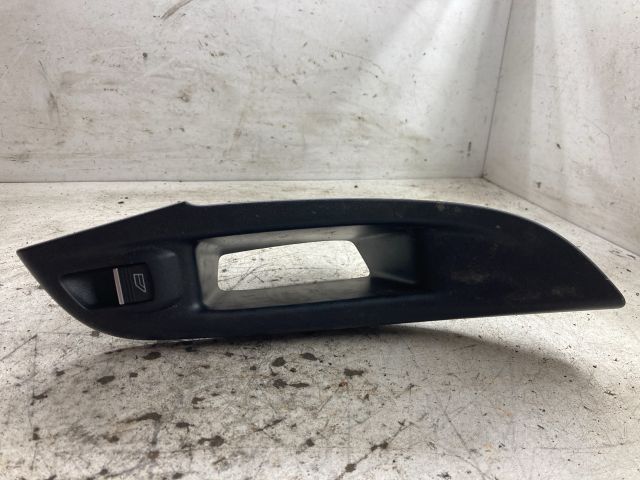 bontott FORD FOCUS III Jobb hátsó Ablakemelő Kapcsoló