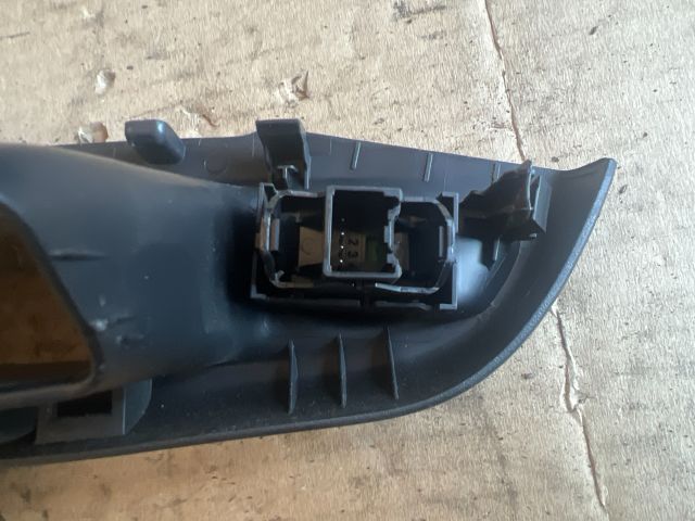 bontott FORD FOCUS III Jobb hátsó Ablakemelő Kapcsoló