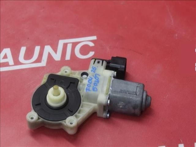 bontott FORD FOCUS III Jobb hátsó Ablakemelő Motor