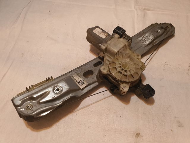 bontott FORD FOCUS III Jobb hátsó Ablakemelő Szerkezet (Elektromos)