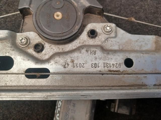 bontott FORD FOCUS III Jobb hátsó Ablakemelő Szerkezet (Elektromos)