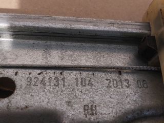 bontott FORD FOCUS III Jobb hátsó Ablakemelő Szerkezet (Mechanikus)