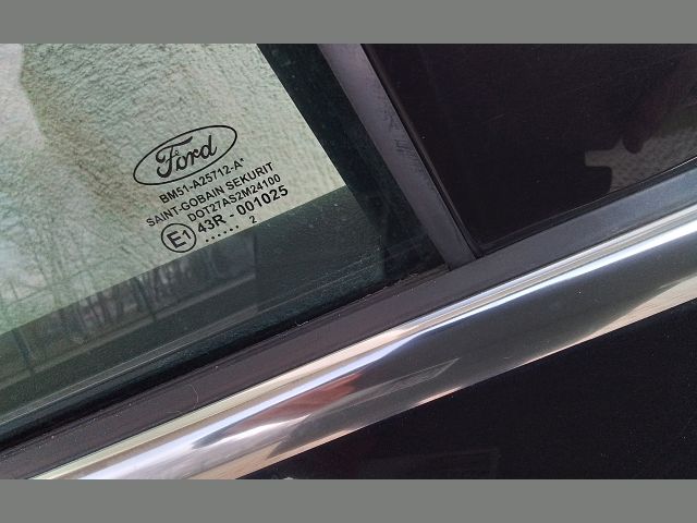 bontott FORD FOCUS III Jobb hátsó Ajtó Kárpit