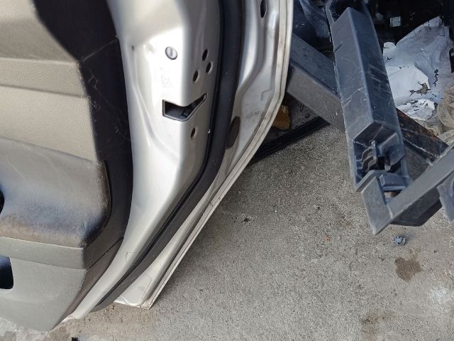 bontott FORD FOCUS III Jobb hátsó Ajtó (Részeivel)