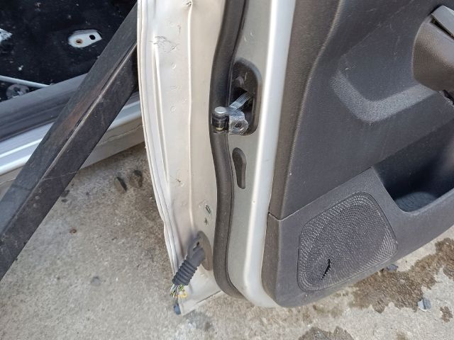 bontott FORD FOCUS III Jobb hátsó Ajtó (Részeivel)