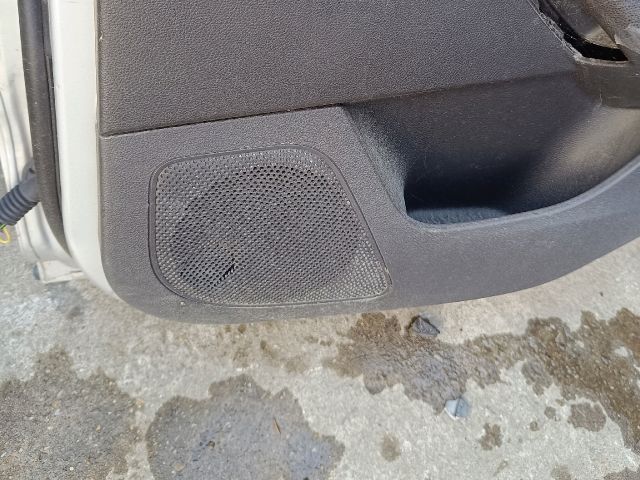 bontott FORD FOCUS III Jobb hátsó Ajtó (Részeivel)