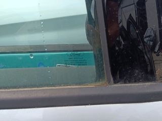 bontott FORD FOCUS III Jobb hátsó Ajtó (Részeivel)