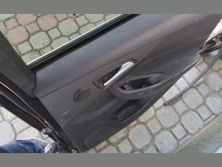 bontott FORD FOCUS III Jobb hátsó Ajtó (Részeivel)