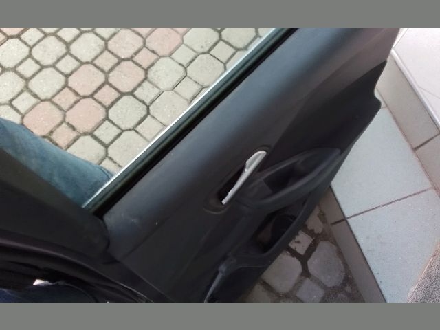 bontott FORD FOCUS III Jobb hátsó Ajtó (Részeivel)