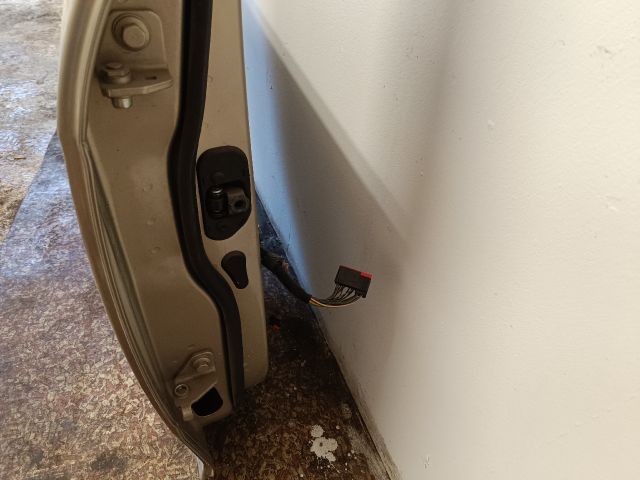 bontott FORD FOCUS III Jobb hátsó Ajtó (Üres lemez)