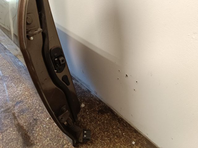 bontott FORD FOCUS III Jobb hátsó Ajtó (Üres lemez)