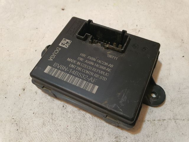 bontott FORD FOCUS III Jobb hátsó Ajtó Vezérlőegység