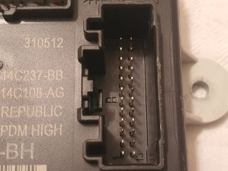 bontott FORD FOCUS III Jobb hátsó Ajtó Vezérlőegység