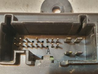 bontott FORD FOCUS III Jobb hátsó Ajtó Vezérlőegység