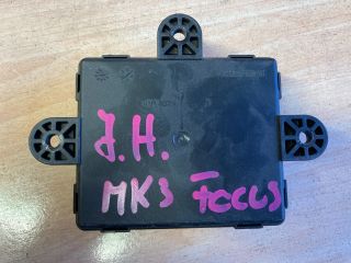 bontott FORD FOCUS III Jobb hátsó Ajtó Vezérlőegység