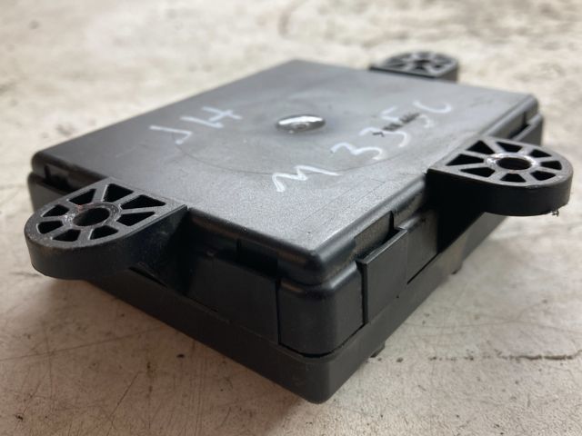 bontott FORD FOCUS III Jobb hátsó Ajtó Vezérlőegység