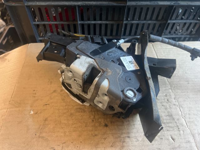 bontott FORD FOCUS III Jobb hátsó Ajtózár