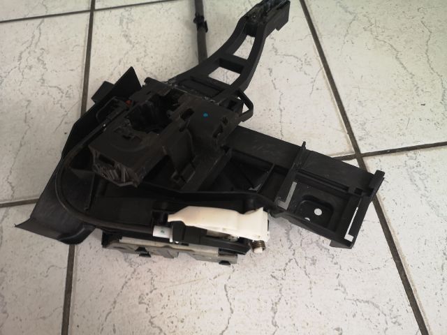 bontott FORD FOCUS III Jobb hátsó Ajtózár