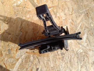 bontott FORD FOCUS III Jobb hátsó Ajtózár