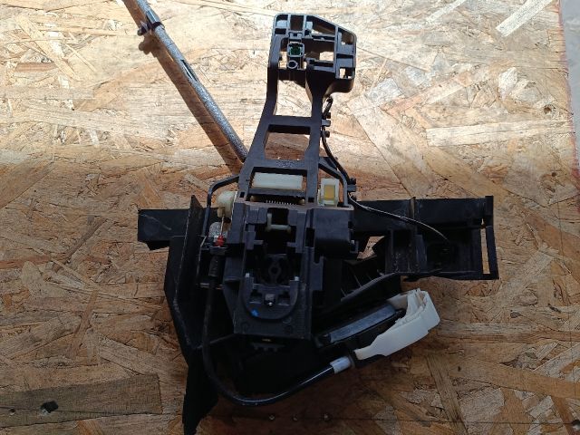 bontott FORD FOCUS III Jobb hátsó Ajtózár