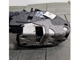 bontott FORD FOCUS III Jobb hátsó Ajtózár