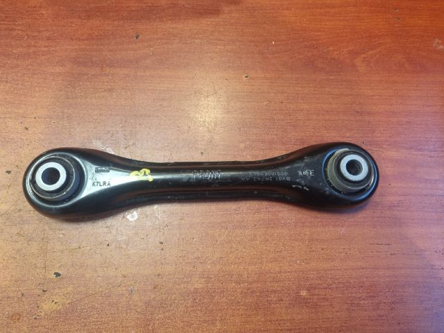 bontott FORD FOCUS III Jobb hátsó Alsó Első Lengőkar