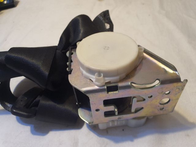 bontott FORD FOCUS III Jobb hátsó Biztonsági Öv