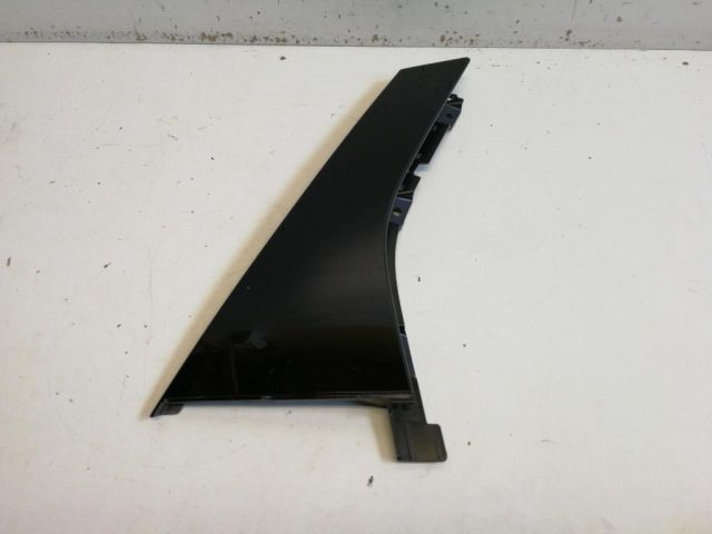 bontott FORD FOCUS III Jobb hátsó Hátsó Ajtókeret Burkolat