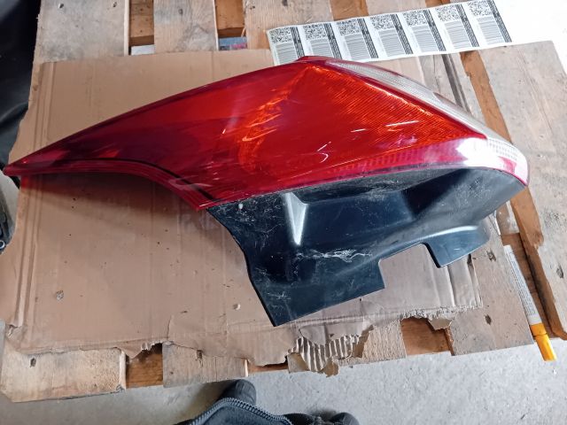 bontott FORD FOCUS III Jobb Hátsó Lámpa
