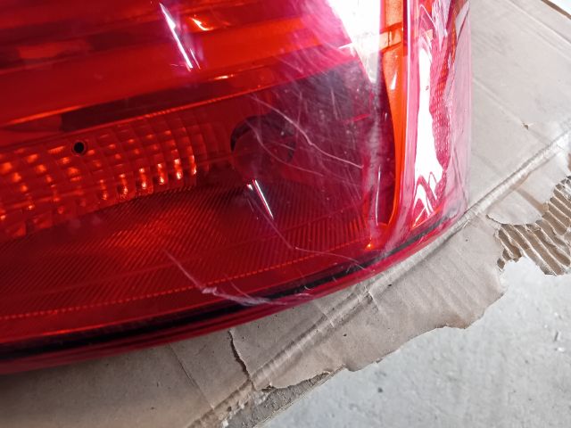 bontott FORD FOCUS III Jobb Hátsó Lámpa