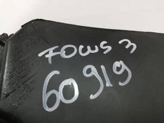 bontott FORD FOCUS III Jobb hátsó Oldal Lökhárító Tartó (Műanyag)