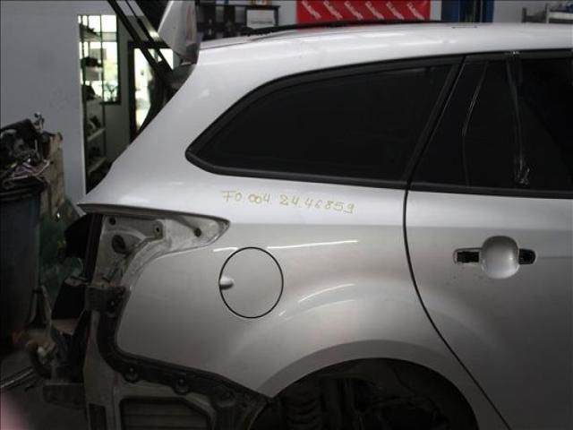 bontott FORD FOCUS III Jobb hátsó Sárvédő