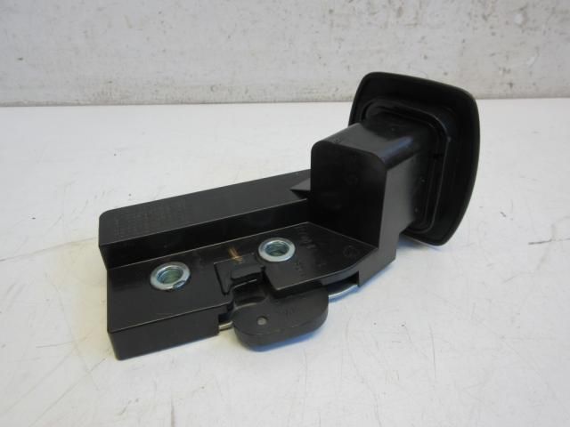 bontott FORD FOCUS III Jobb hátsó Ülés Rögzítő