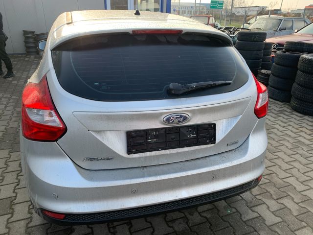 bontott FORD FOCUS III Jobb hátsó Zsanér