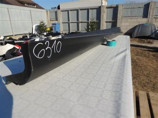 bontott FORD FOCUS III Jobb Küszöb