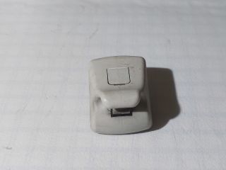 bontott FORD FOCUS III Jobb Napellenző Tartó