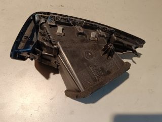 bontott FORD FOCUS III Jobb Szellőző