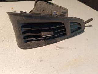 bontott FORD FOCUS III Jobb Szellőző