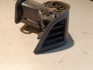 bontott FORD FOCUS III Jobb Szellőző